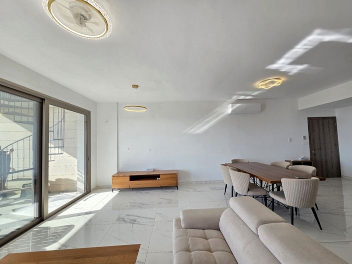 Image No.5-3 Bed Penthouse for sale