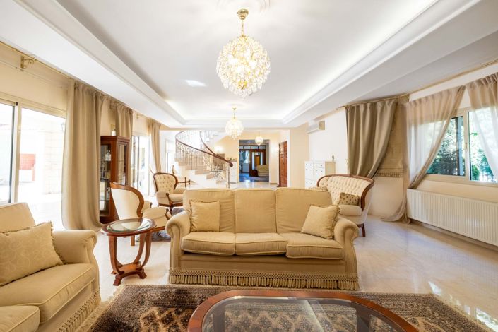 Image No.4-5 Bed House for sale