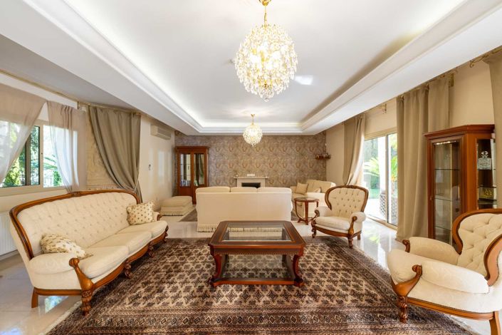 Image No.5-5 Bed House for sale