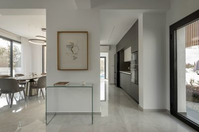 aef7d528-c6d3-4732-89a9-dd738a840895