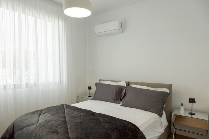 Image No.18-3 Bed House for sale