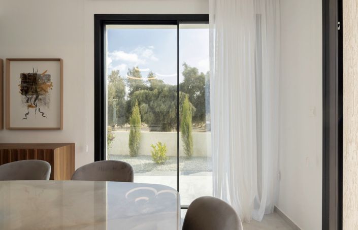 Image No.9-3 Bed House for sale