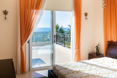 5709e500-de26-4799-b9b4-a75768b2ba15