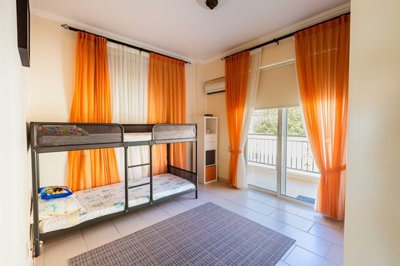 ef5da507-baa1-4439-88df-7ec9102280e9