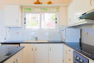 cdf48ad4-0b00-493b-8153-fd18a56108e4