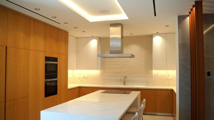 Image No.5-6 Bed House for sale