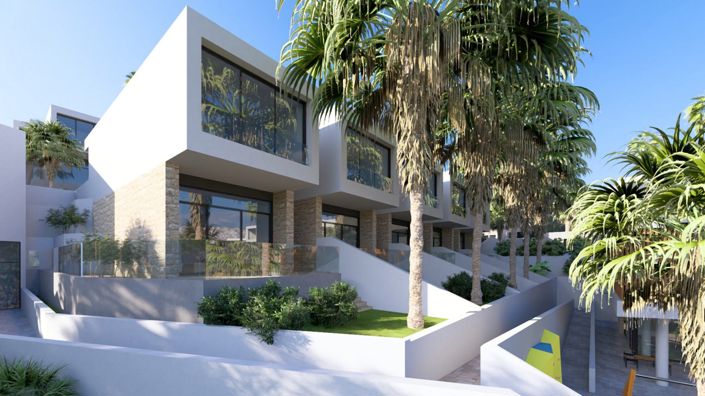 Image No.13-3 Bed House for sale