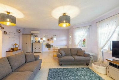 d88d4329-b64b-4526-b69d-637c01f0c771