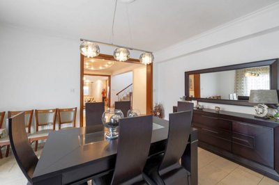 10ff5824-4850-48b1-8b56-dc465e00dc91