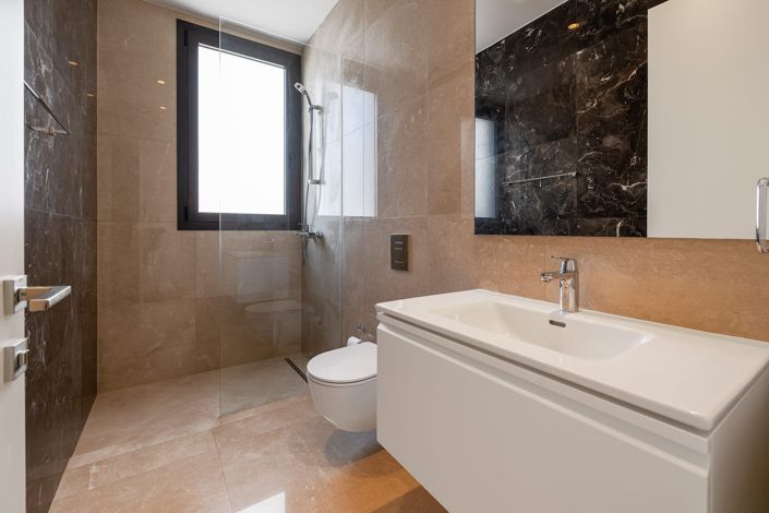 Image No.19-3 Bed Penthouse for sale