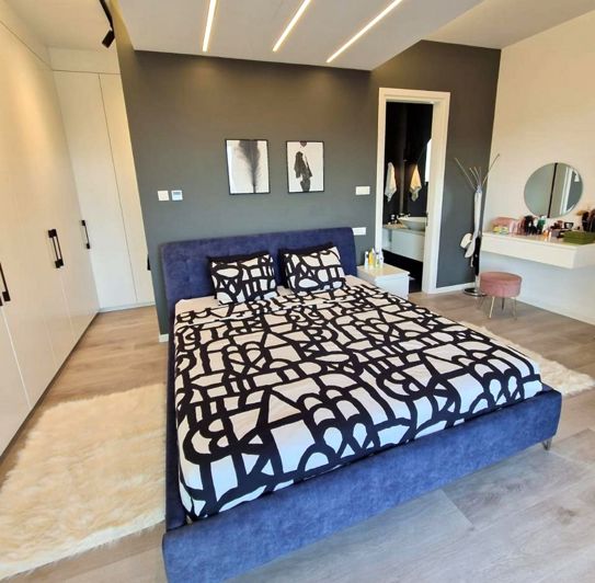 Image No.11-5 Bed House for sale