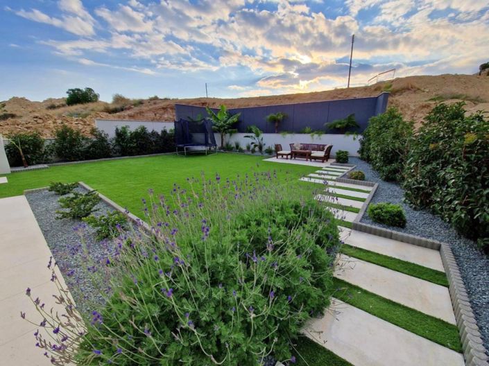 Image No.17-5 Bed House for sale