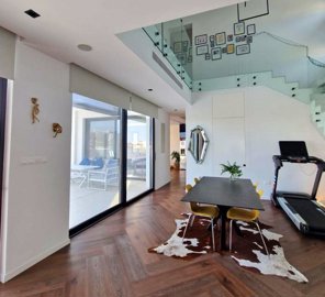 31aee028-64bb-42e7-9420-7b4bad0ec0b8