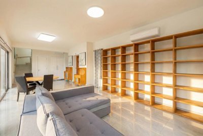 0f4f9b9e-1051-4619-8742-a56b0d89f1bb