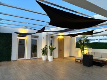 043eff18-b621-440a-8f46-7c6242e4a72f