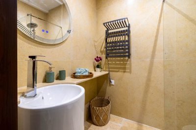 9ea4c598-1a3f-4d31-8a19-90bd37f4cac2