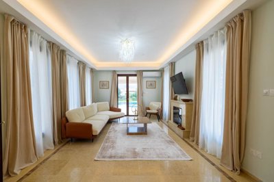 b52a6a55-13bf-4a4e-8961-debf42f18554