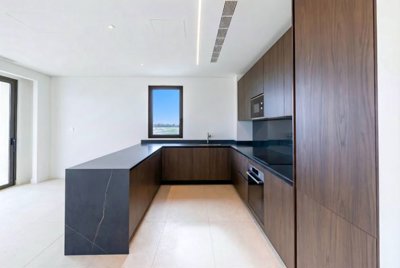 52ca3f1a-c484-4752-a48a-7abeadec1642