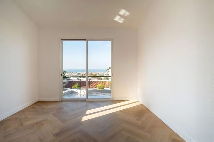 Image No.2-2 Bed House for sale