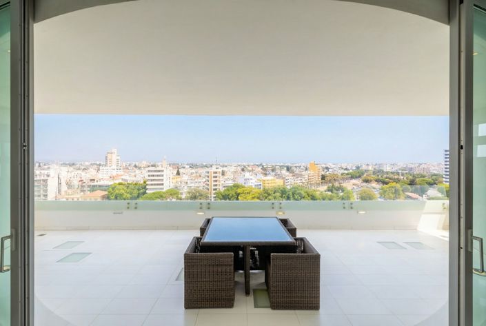 Image No.10-3 Bed Apartment for sale