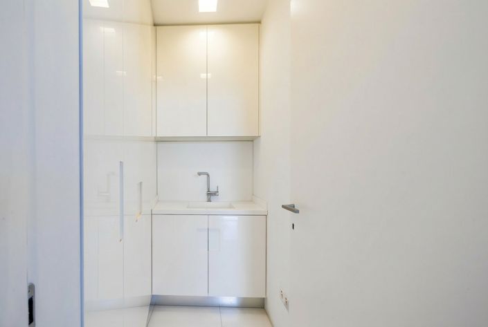 Image No.22-3 Bed Apartment for sale