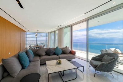 c0720c8d-07d0-47e8-9062-1fe947cb734a