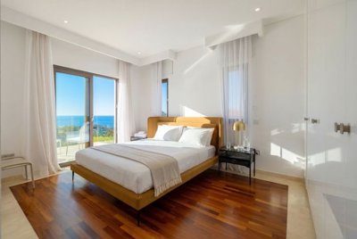 a03086a5-82ca-4cff-9ce3-c1c7e3dce1f1