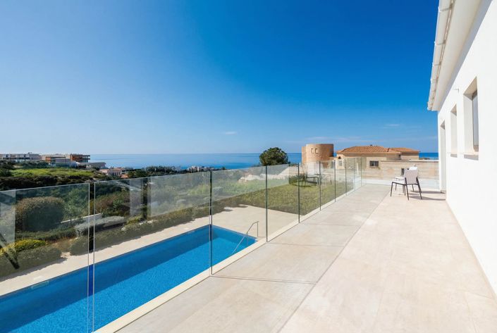 Image No.24-4 Bed House for sale