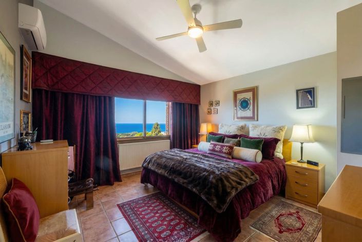 Image No.14-4 Bed House for sale