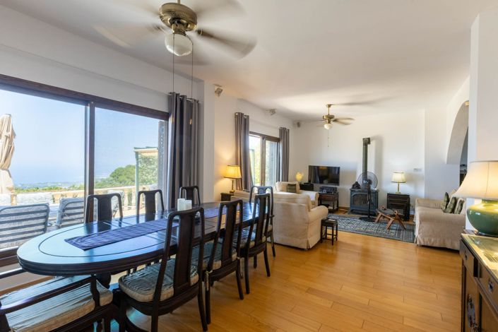 Image No.21-4 Bed House for sale