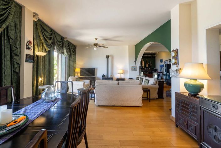 Image No.22-4 Bed House for sale