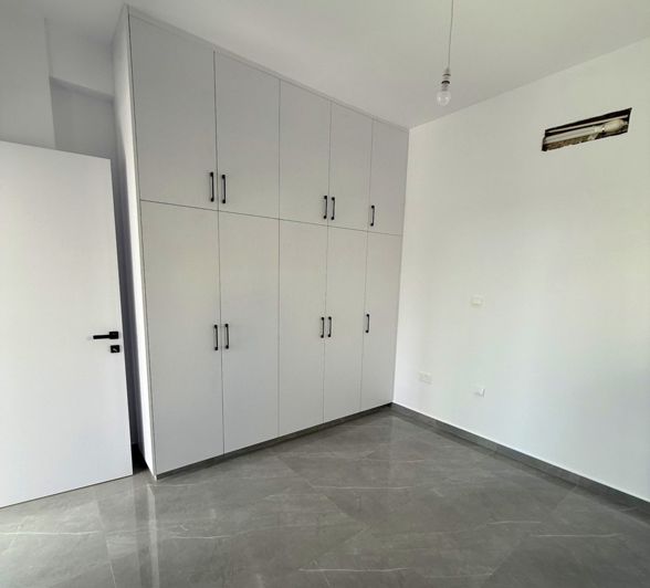 Image No.10-3 Bed House for sale