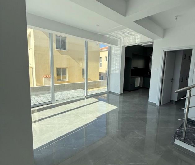 Image No.6-3 Bed House for sale