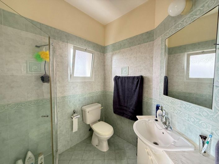 Image No.15-2 Bed Apartment for sale