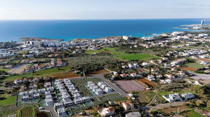 Image No.8-4 Bed House for sale