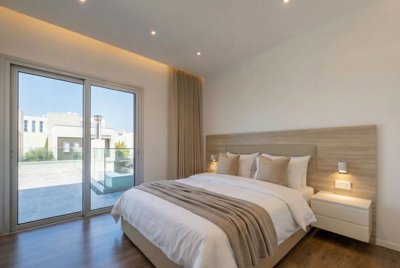 6ac9d94c-1f4e-41b7-9cf5-aaf75ef8b1d7