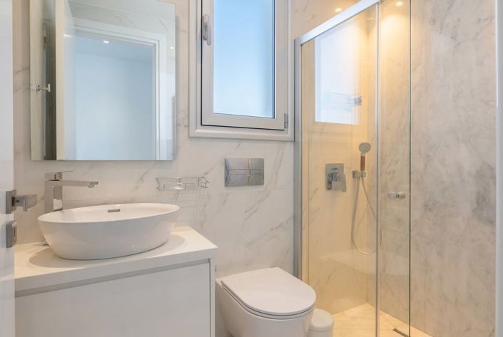 Image No.16-4 Bed House for sale