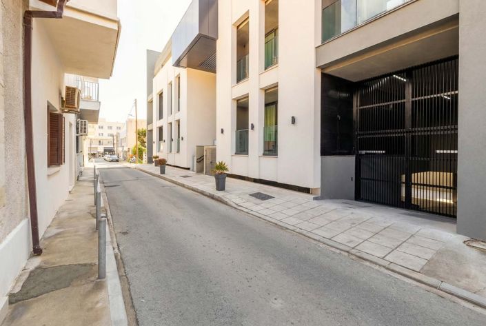 Image No.23-Studio for sale