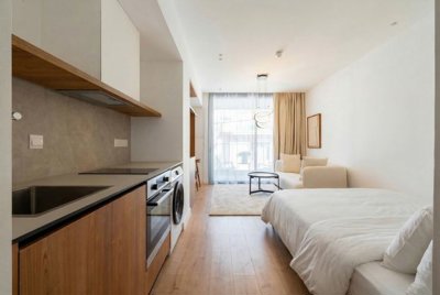 dfc6df7a-f200-4530-82ad-98d91f1a2934