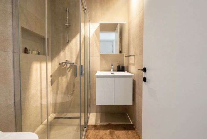 Image No.8-Studio for sale