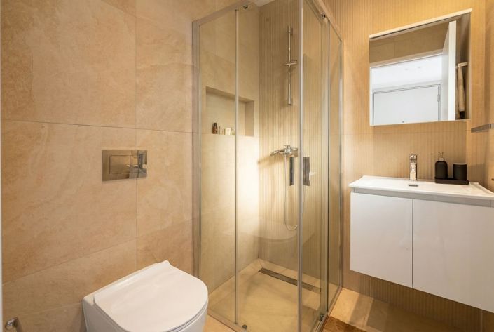 Image No.9-Studio for sale