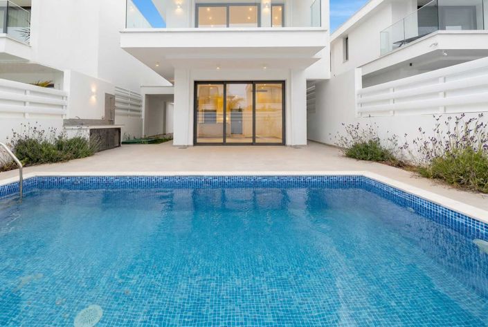 Image No.11-4 Bed House for sale