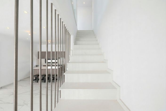 Image No.20-4 Bed House for sale