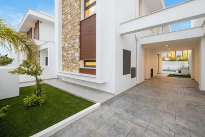 ee045645-82a1-4b15-9e9a-316348f2fad1