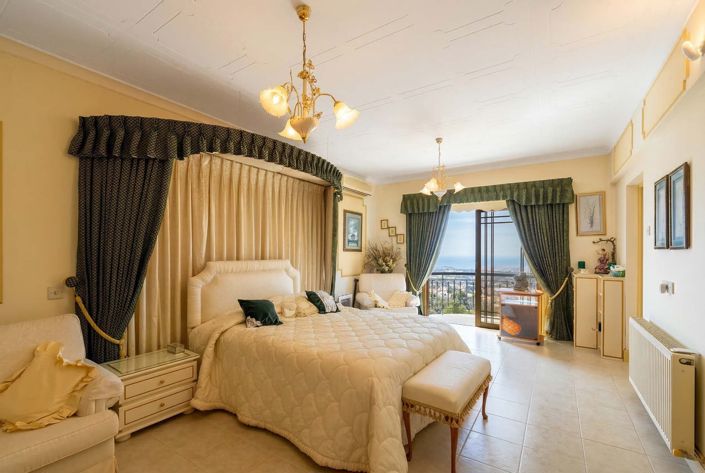 Image No.19-5 Bed House for sale