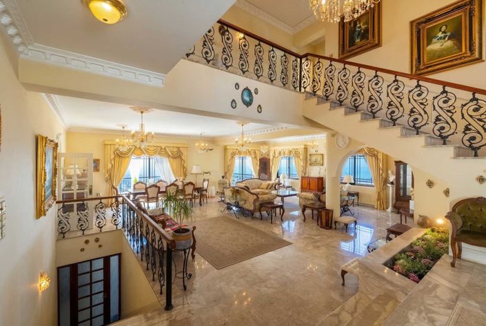 Image No.3-5 Bed House for sale