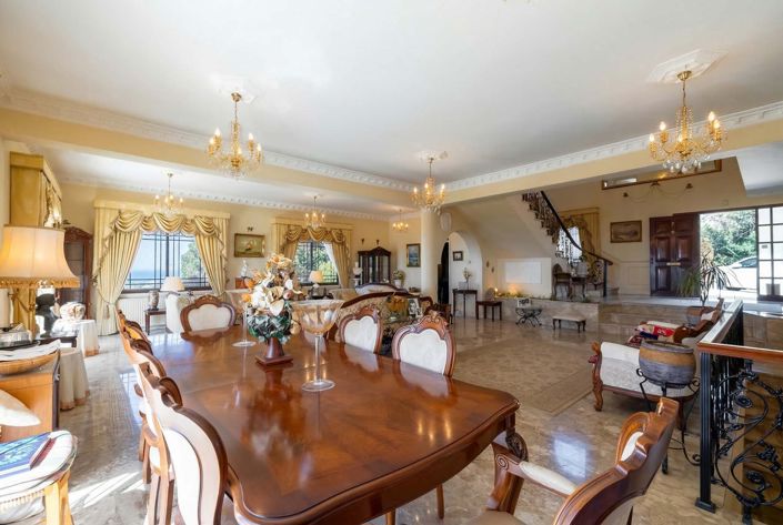 Image No.4-5 Bed House for sale