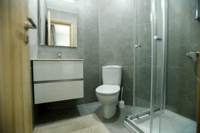 fe2cb34b-f460-4a32-87b9-f5d25d24e56f