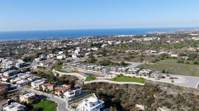 ce95161f-8dfe-4dfe-b634-9e9b334f88c8