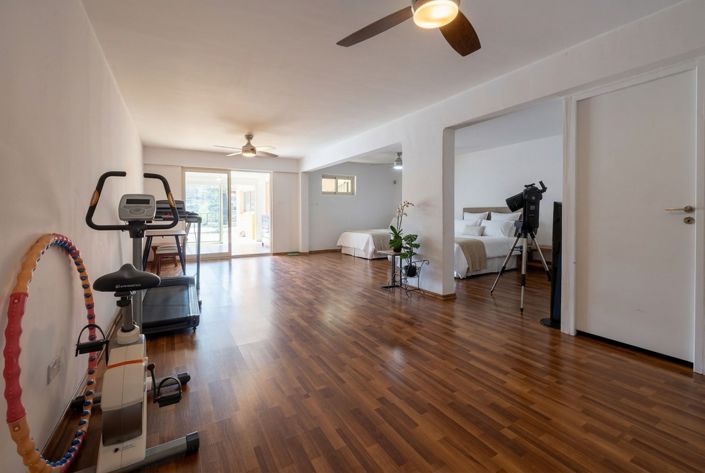 Image No.15-3 Bed House for sale